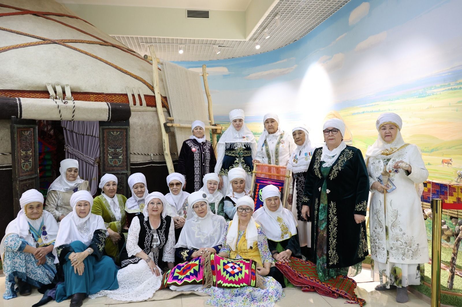 «Қазақ аналары - Дәстүрге жол» РҚБ-нің мүшелерімен кездесу сағаты өтті